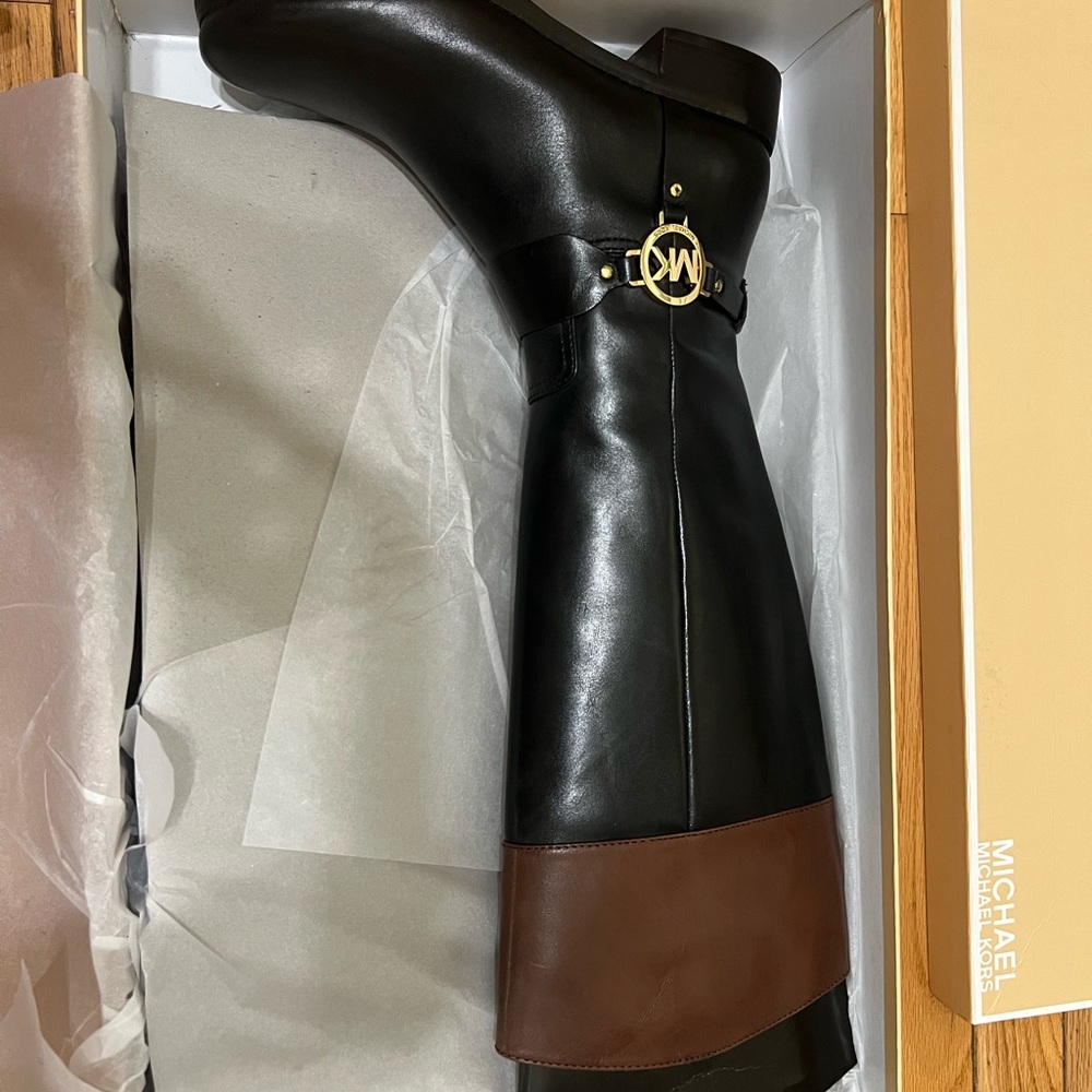 Michael Kors Fulton Harness Boot Black and Brown Leather Riding Boots 8 NWB